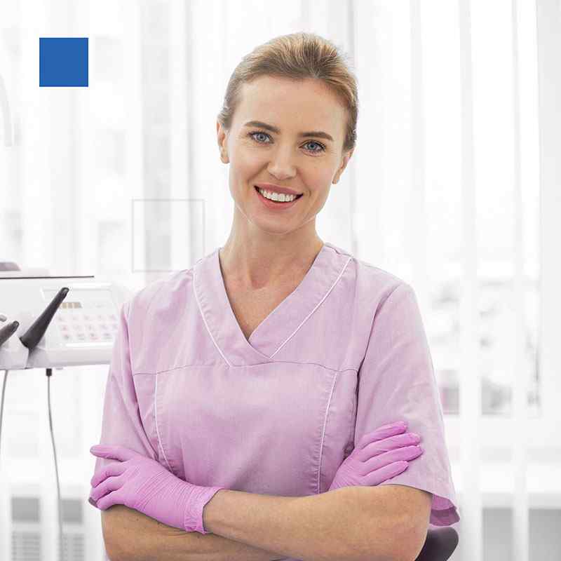 https://www.klinikadentalcare.pl/wp-content/uploads/2020/01/people-02.jpg