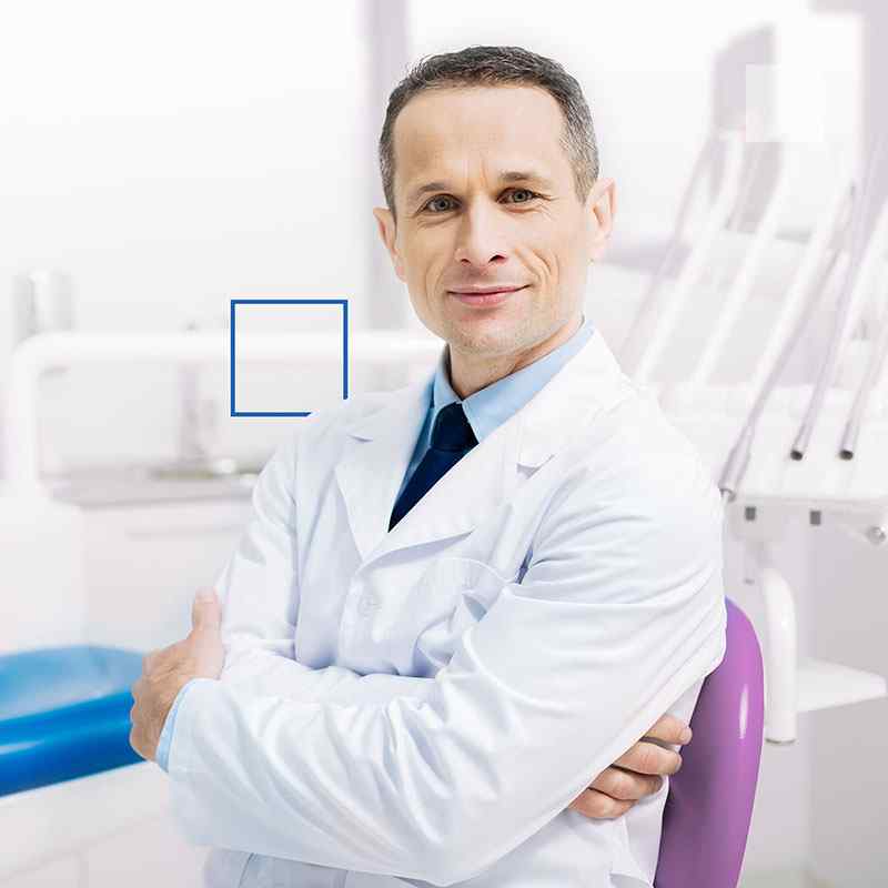 https://www.klinikadentalcare.pl/wp-content/uploads/2020/01/people-03.jpg
